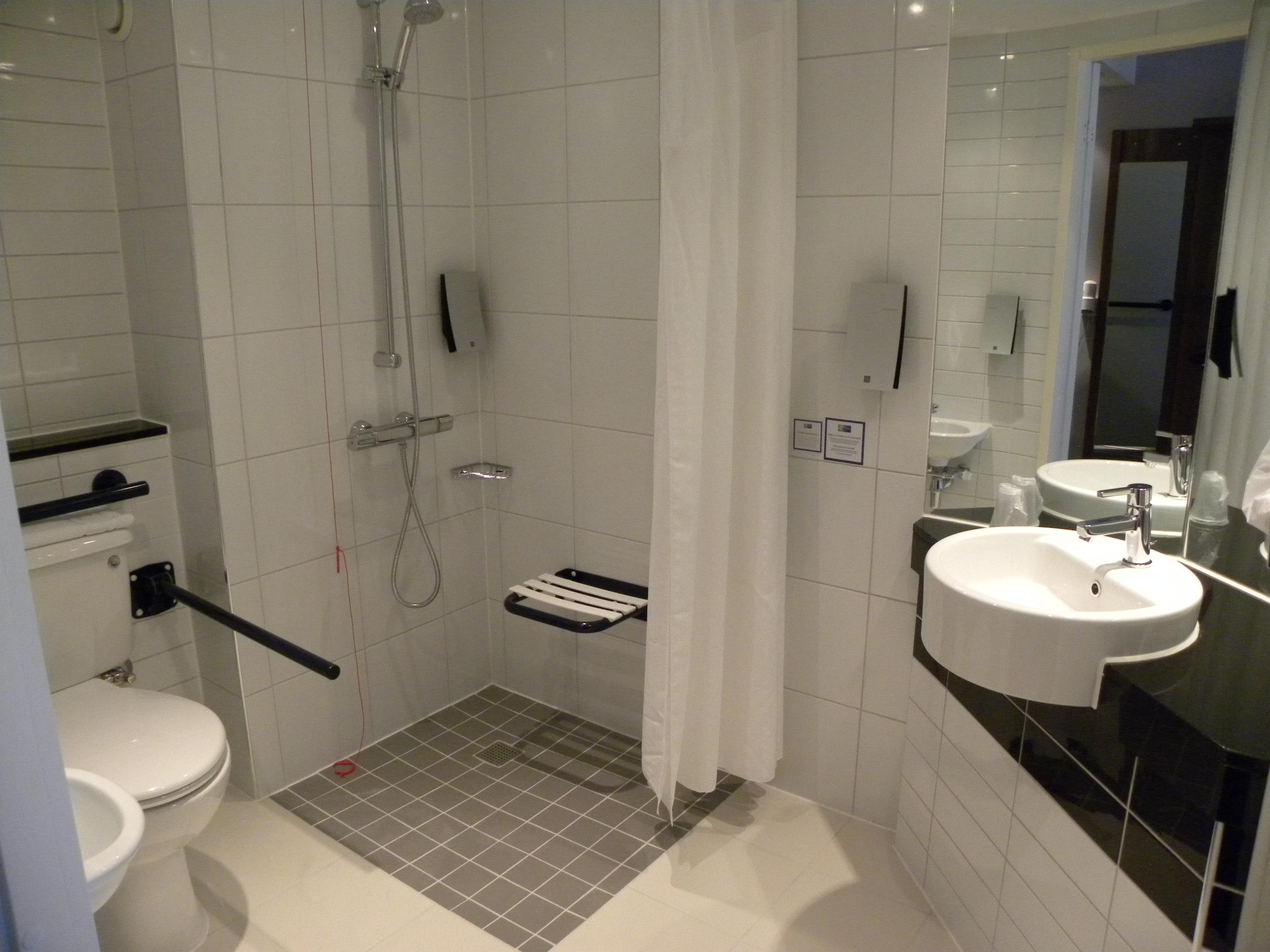 Holiday Inn Express Colchester By Ihg Room photo