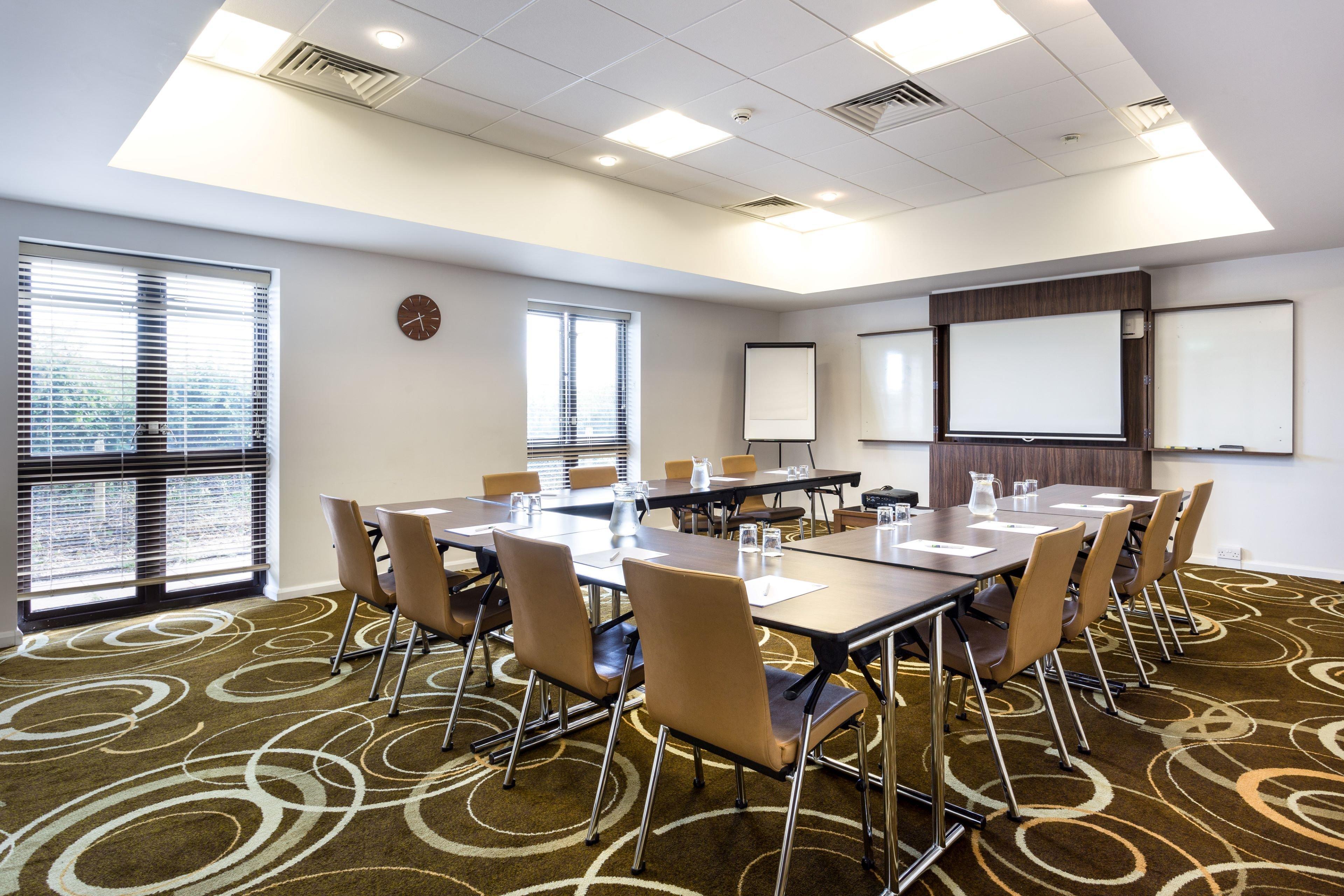 Holiday Inn Express Colchester By Ihg Exterior photo